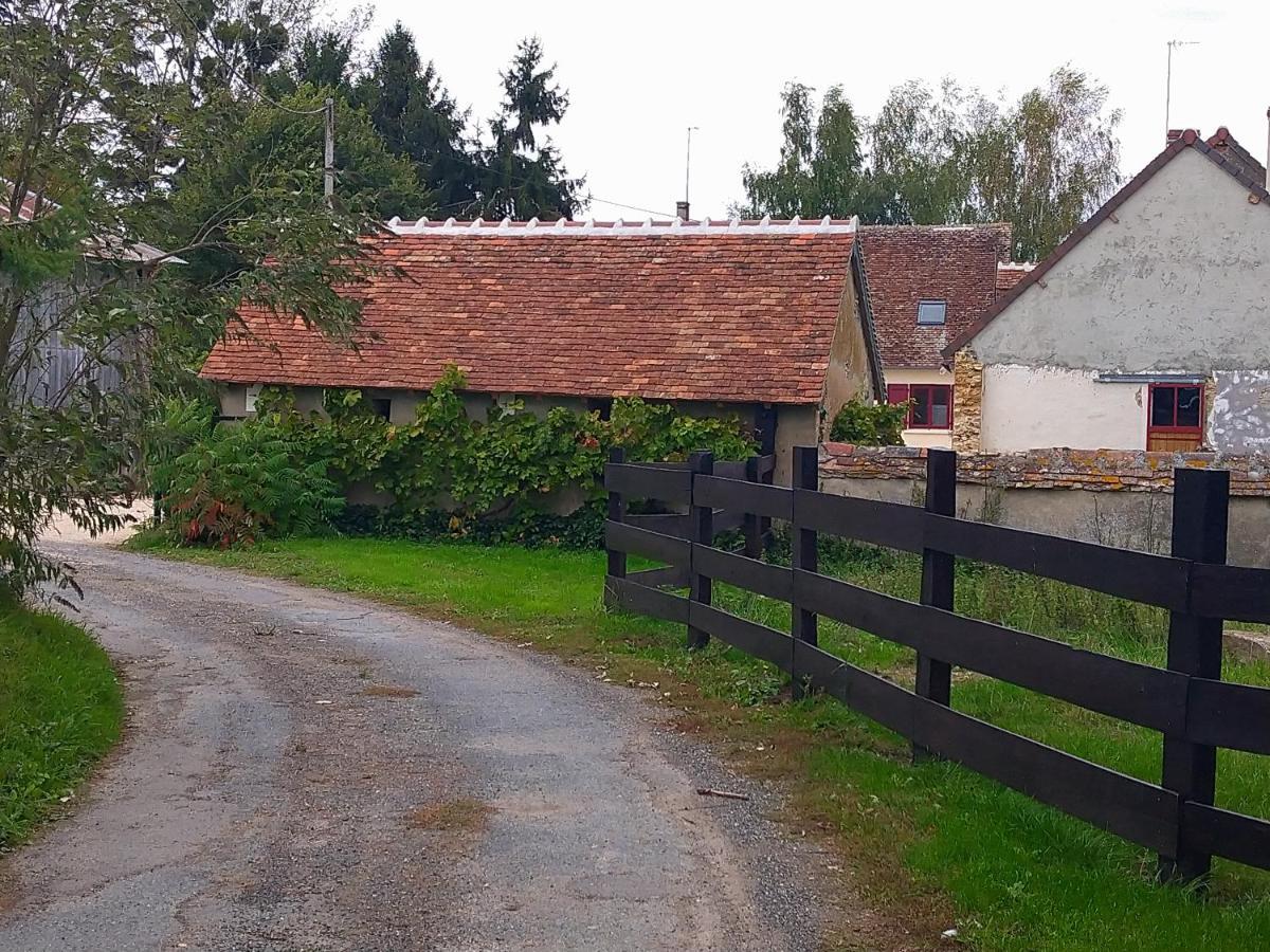 Gite De La Basse Roche Souge  Exterior foto